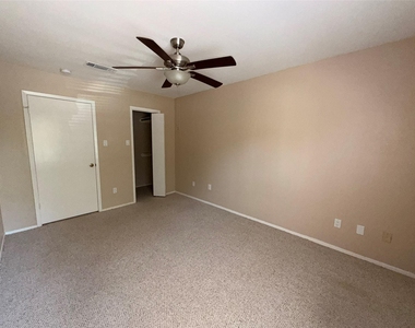 12625 Memorial Drive - Photo Thumbnail 18