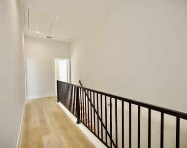 4003 Yale St - Photo Thumbnail 15