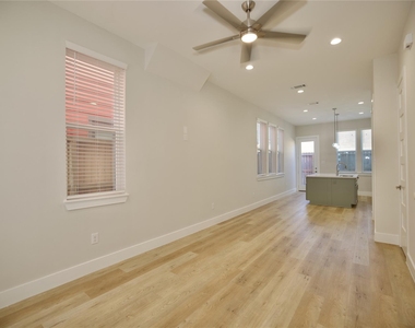 4003 Yale St - Photo Thumbnail 9