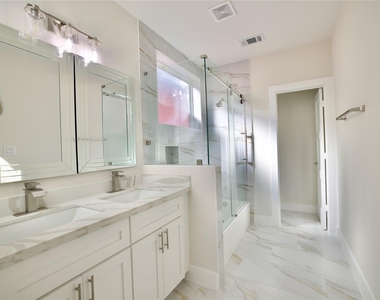 4003 Yale St - Photo Thumbnail 30