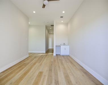 4003 Yale St - Photo Thumbnail 17