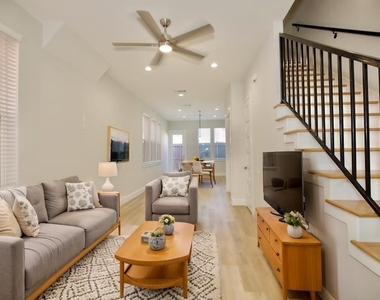 4003 Yale St - Photo Thumbnail 3