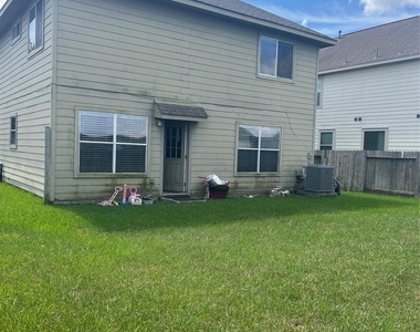 4419 Amaryllis Avenue - Photo Thumbnail 13