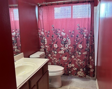 4419 Amaryllis Avenue - Photo Thumbnail 11