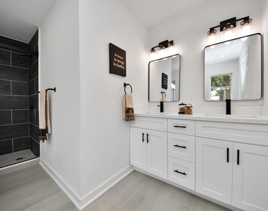 5619 Duxbury Street - Photo Thumbnail 36