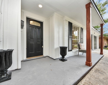 5619 Duxbury Street - Photo Thumbnail 7