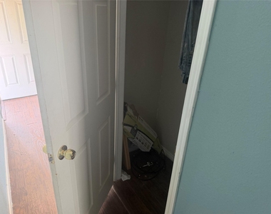 1506 W Talmadge St Road - Photo Thumbnail 5