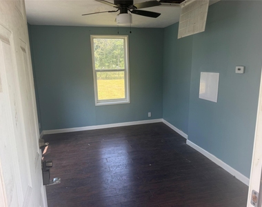 1506 W Talmadge St Road - Photo Thumbnail 1