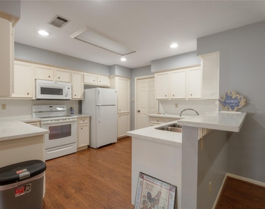 2232 Azalea Circle - Photo Thumbnail 20