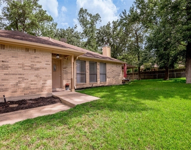 2232 Azalea Circle - Photo Thumbnail 1