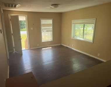 1510 W Talmage St Bypass - Photo Thumbnail 3