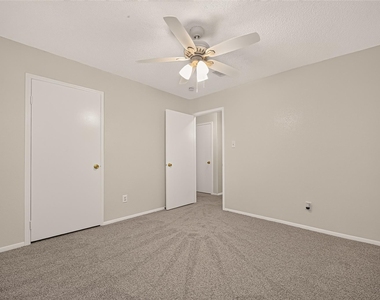 29210 Binefield Street - Photo Thumbnail 17