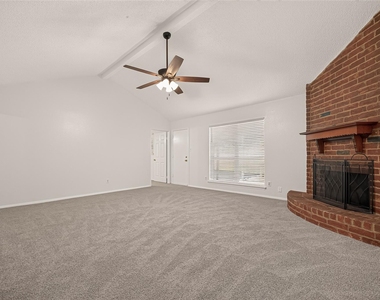29210 Binefield Street - Photo Thumbnail 14