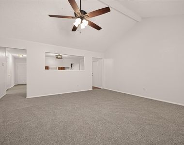29210 Binefield Street - Photo Thumbnail 13