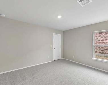 8213 Red Spruce Street - Photo Thumbnail 12