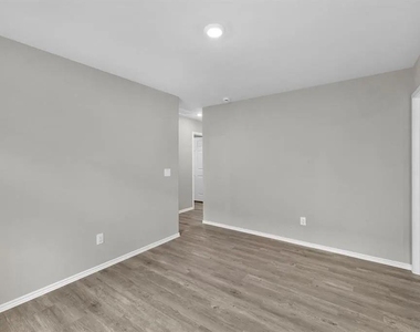 8213 Red Spruce Street - Photo Thumbnail 18