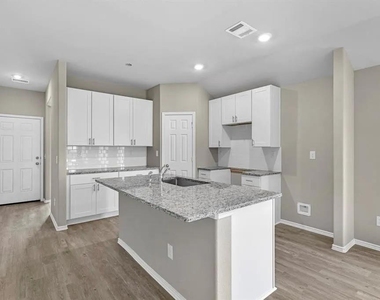 8213 Red Spruce Street - Photo Thumbnail 6