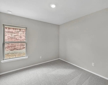 8213 Red Spruce Street - Photo Thumbnail 22