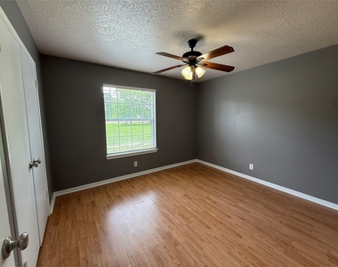 18751 Fm 1484 Rd - Photo Thumbnail 16