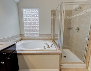 13751 Crested Iris Drive - Photo Thumbnail 13