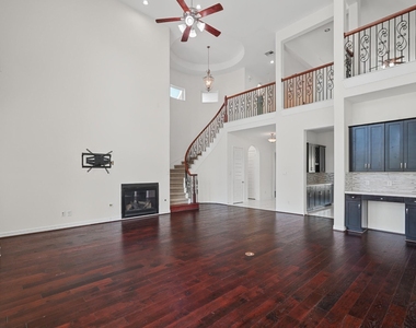 10467 Lake Palmetto Drive - Photo Thumbnail 10