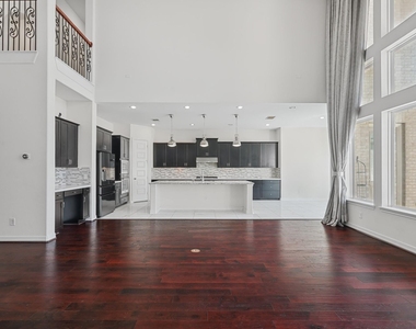 10467 Lake Palmetto Drive - Photo Thumbnail 9