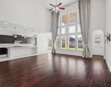 10467 Lake Palmetto Drive - Photo Thumbnail 8