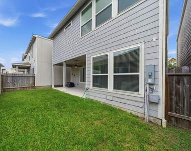 10009 Granary Drive - Photo Thumbnail 4