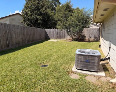 2430 Planters Row - Photo Thumbnail 18