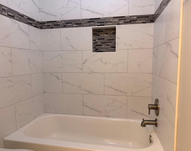 2430 Planters Row - Photo Thumbnail 14