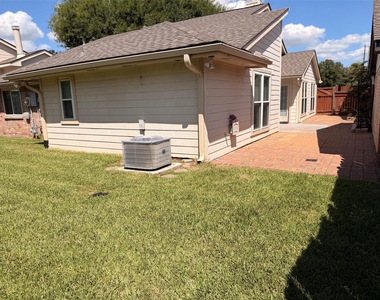 2430 Planters Row - Photo Thumbnail 16