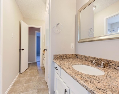 2311 Pepperweed Drive - Photo Thumbnail 12