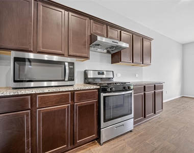 2330 Georgina Falls Drive - Photo Thumbnail 10