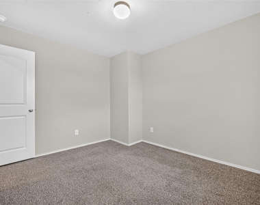 2330 Georgina Falls Drive - Photo Thumbnail 23