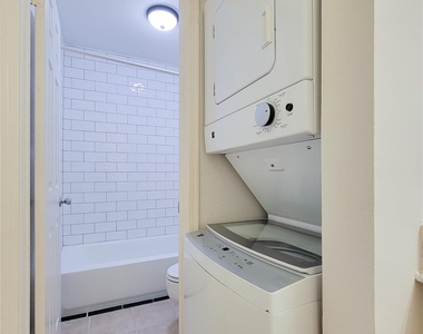 5711 Sugar Hill Drive - Photo Thumbnail 24
