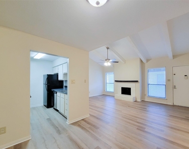 5711 Sugar Hill Drive - Photo Thumbnail 8