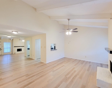 5711 Sugar Hill Drive - Photo Thumbnail 5