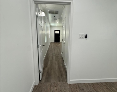 7514 Avenue H - Photo Thumbnail 1
