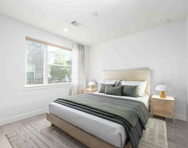 2471 W 11th Street - Photo Thumbnail 3