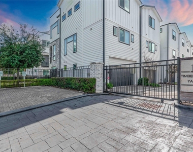 2471 W 11th Street - Photo Thumbnail 20