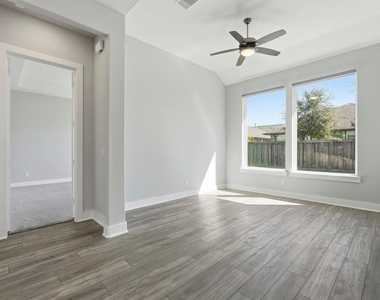 15822 Pilot Knob Dr Drive - Photo Thumbnail 17