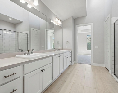 15822 Pilot Knob Dr Drive - Photo Thumbnail 24