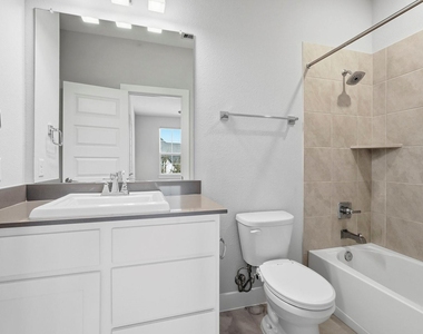 15822 Pilot Knob Dr Drive - Photo Thumbnail 29