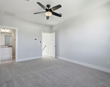 15822 Pilot Knob Dr Drive - Photo Thumbnail 28