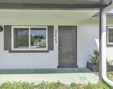 2423 Jeffcott Street - Photo Thumbnail 3