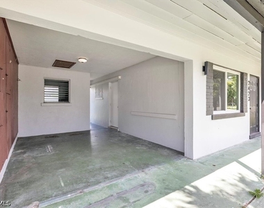 2423 Jeffcott Street - Photo Thumbnail 28