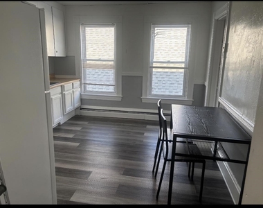 40 W Broadway - Photo Thumbnail 6