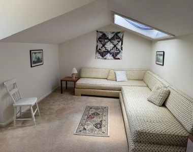 103 Fairway - Photo Thumbnail 9