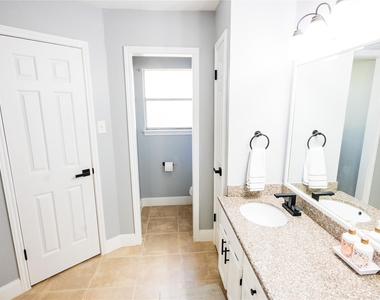 31 N Drifting Leaf Court - Photo Thumbnail 35