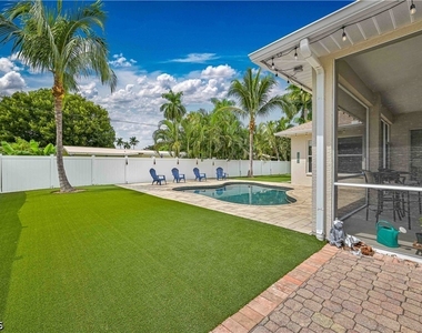 3728 Luverne Street - Photo Thumbnail 3